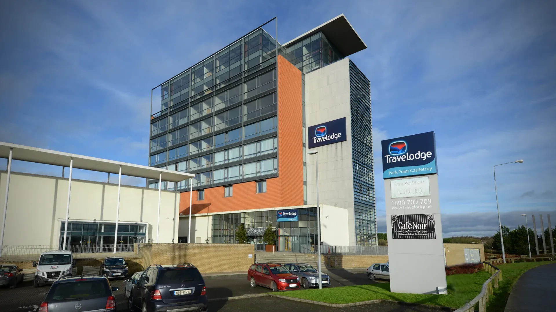 TL Limerick Castletroy Exterior